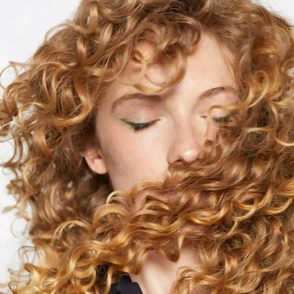 Paul Mitchell Flexible Style Wax Works